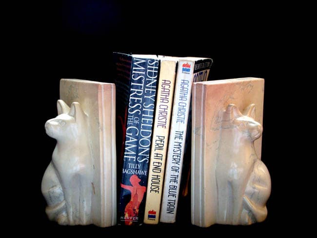 Cat Bookend